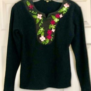 Sweater black with flower , chest 35’, size 4-6